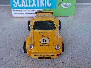 SCALEXTRIC PORSCHE 911 CARRERA RS