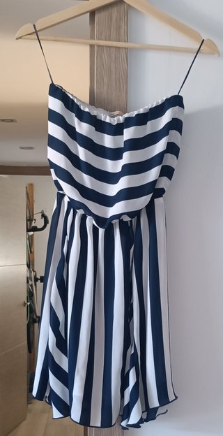Vestido de rayas azul y blanco