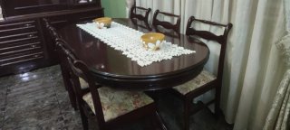 Mesa de comedor y 6 sillas