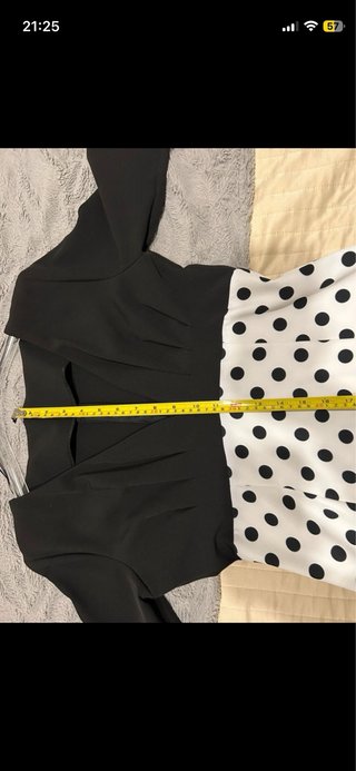 Vestido midi  lunares blanco/negro sin estrenar .