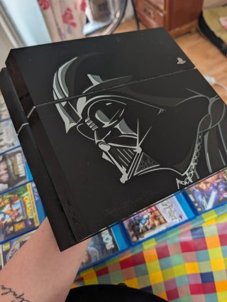 PS4 1TB Edición Limitada Star Wars