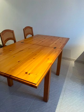 Mesa extensible pino macizo + 4 sillas