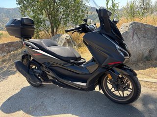 Honda Forza 125 Negra