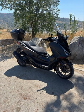 Honda Forza 125 Negra