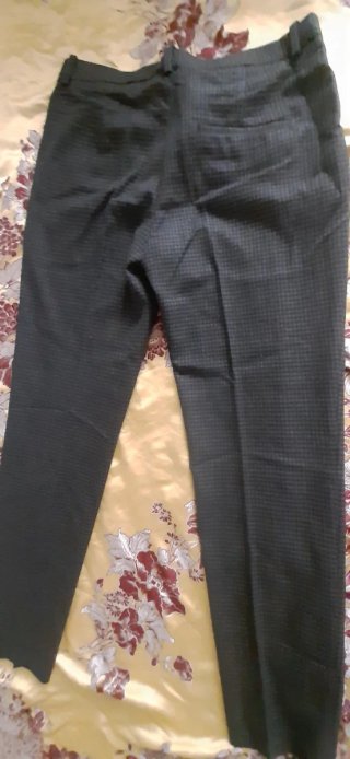 Pantalón ZARA cuadros negro y gris