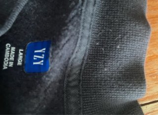 Sudadera Yeezy Gap Heavy Fleece Negra
