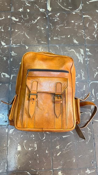 Mochila Cuero 100% Negra Auténtico