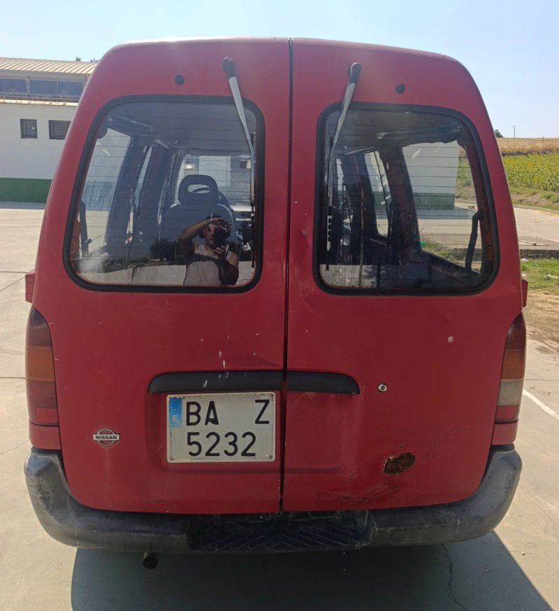 Nissan Vanette 1998 - foto 1