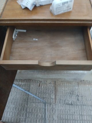 Mesilla auxiliar antigua de madera