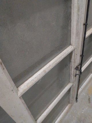 Ventana de castaño rústica