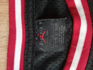 Camiseta Jordan 23 Negra y Roja