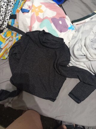 Jersey gris cuello alto