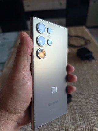 Samsung Galaxy S24 Ultra Caja + Accesorios