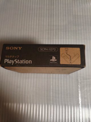 Sony PlayStation MultiTap SCPH-1070 con caja
