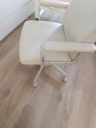 Silla de oficina Ikea Piel Sintética color crema