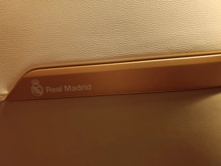 Sillón Masaje Real Madrid Beige/Blanco