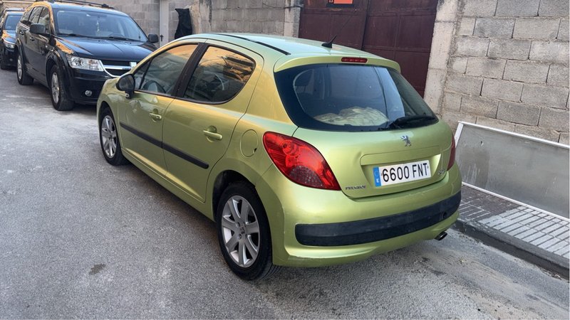Peugeot 207 2007 - foto 1