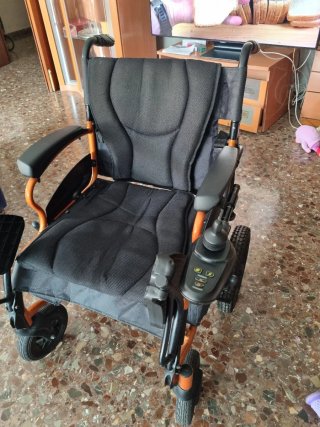 Silla de ruedas eléctrica