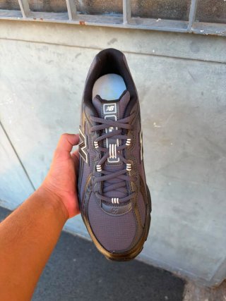 New Balance 740 Scarpe Uomo Nero Grigio