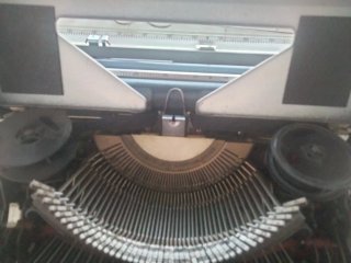 Máquina de escribir vintage Olympia.