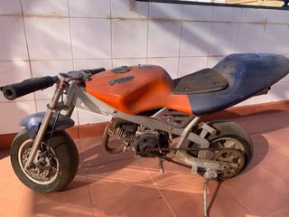 3 Motos: 2 enteras + 1 para repuesto