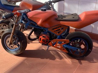 3 Motos: 2 enteras + 1 para repuesto
