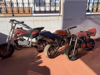 3 Motos: 2 enteras + 1 para repuesto