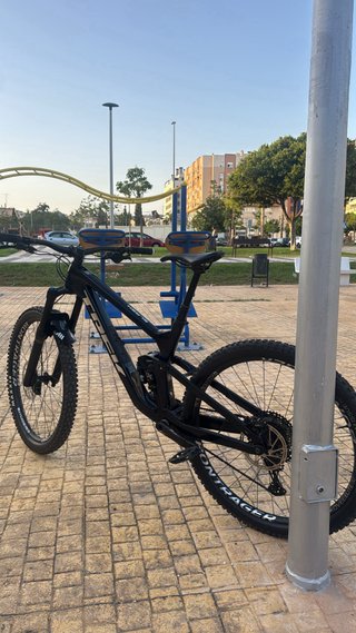 Trek Slash 9.8 2022, 29 Talla L. Factura original.