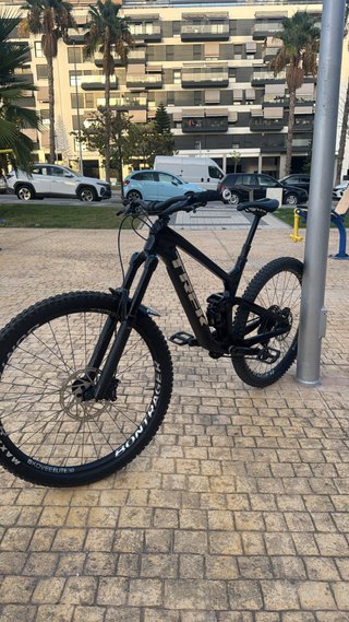 Trek Slash 9.8 2022, 29 Talla L. Factura original.