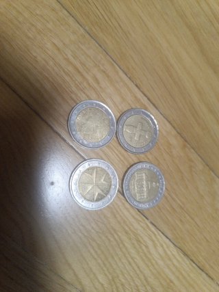 Intercambio de monedas Conmemorativas 2€
