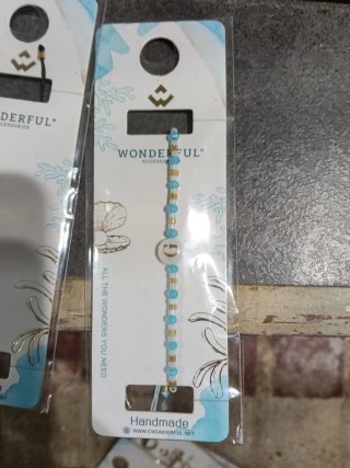 Pulsera WONDERFUL perlas blancas y doradas