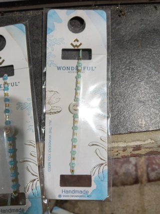 Pulsera WONDERFUL perlas blancas y doradas