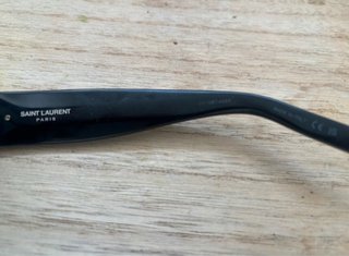 Gafas de sol Yves Saint Laurent negras