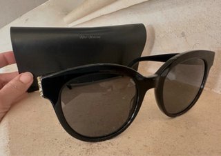 Gafas de sol Yves Saint Laurent negras