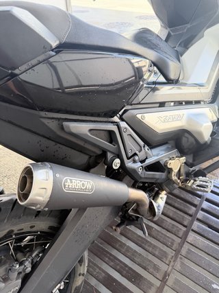 Honda X-ADV 750 Adventure Negra/Blanca