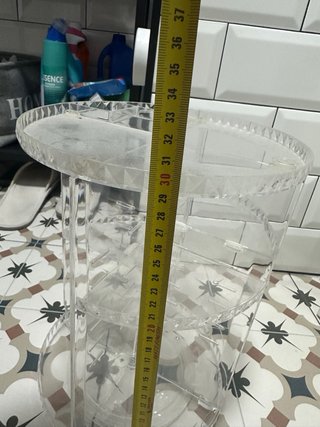 Organizador de acrílico para perfumes