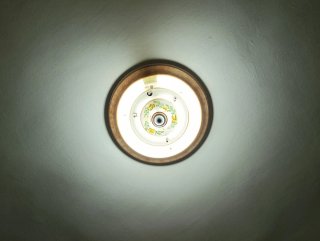 Lámparas de techo madera, ceramica y cristal.