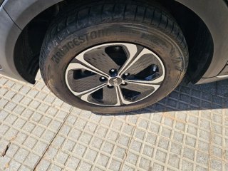 KIA XCeed Híbrido Enchufable PHEV muy Nuevoaño 202