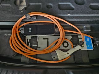 KIA XCeed Híbrido Enchufable PHEV muy Nuevoaño 202