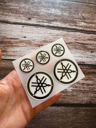 5 EMBLEMAS YAMAHA 3D LOGO MT07 MT09 NMAX TMAX JOG