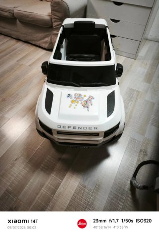 Coche teledirigido infantil blanco