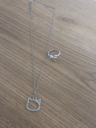 Colgante Hello Kitty con Anillo Lazo