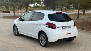 Peugeot 208 2016 12 meses de garantia