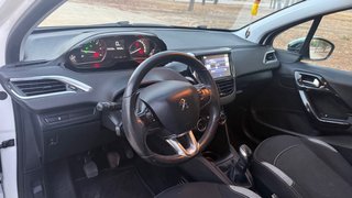 Peugeot 208 2016 12 meses de garantia