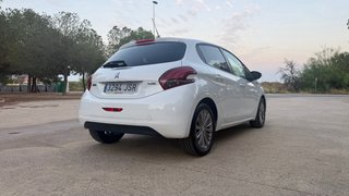 Peugeot 208 2016 12 meses de garantia