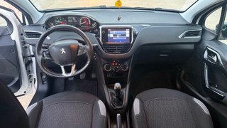 Peugeot 208 2016 12 meses de garantia