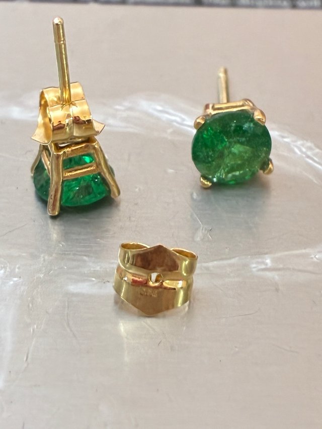 Pendientes Oro 18k Esmeraldas Colombianas DGL