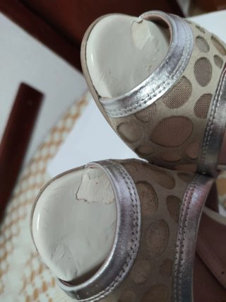 Sandalias Pitillos Beige y Plata