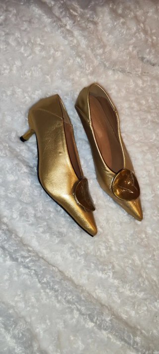 Zapatos dorados Talla 38/39