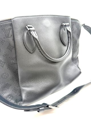 Bolso Louis Vuitton Phoenix Negro